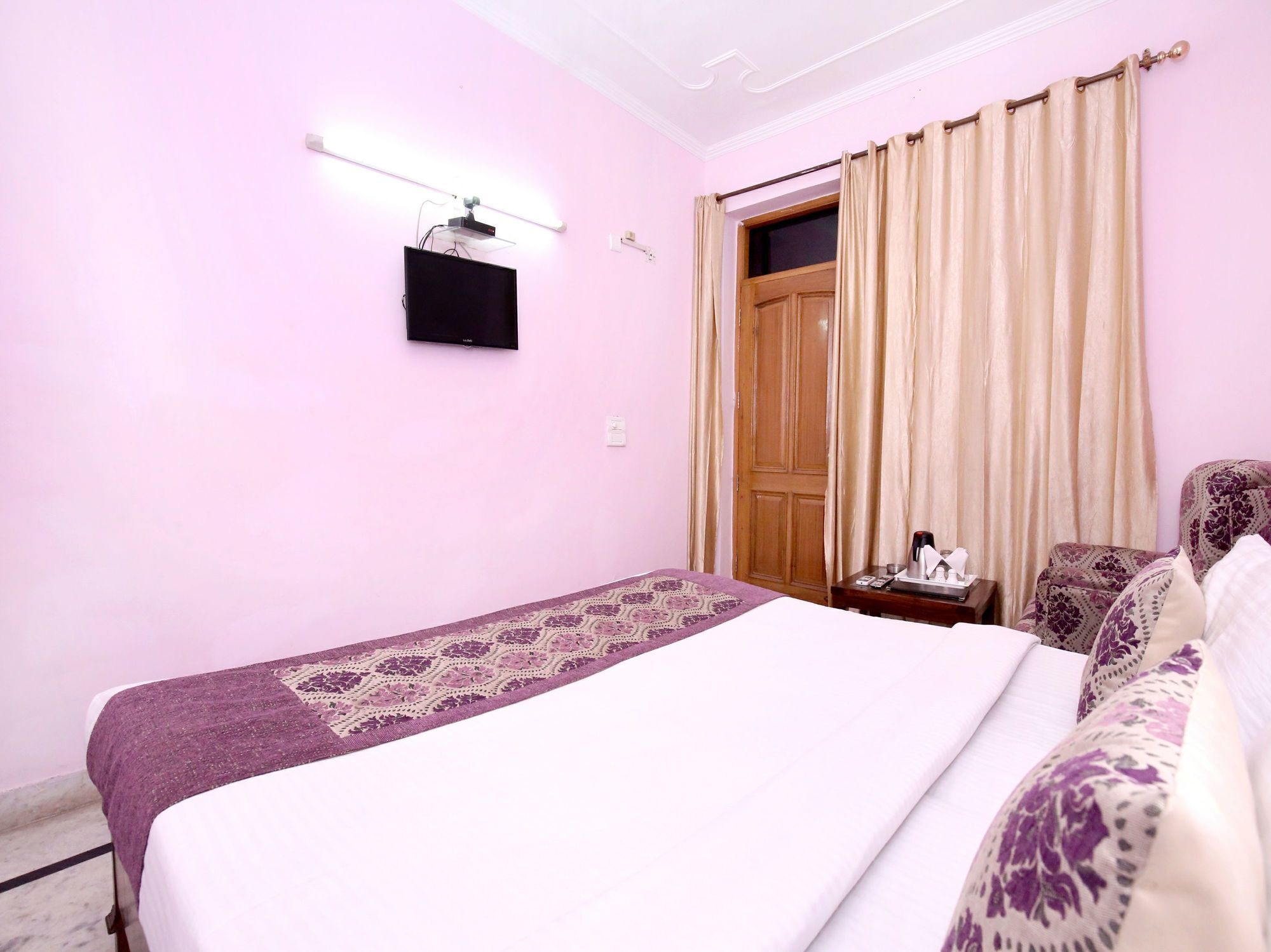 Oyo 6463 Hotel Dove Chandīgarh Exterior foto